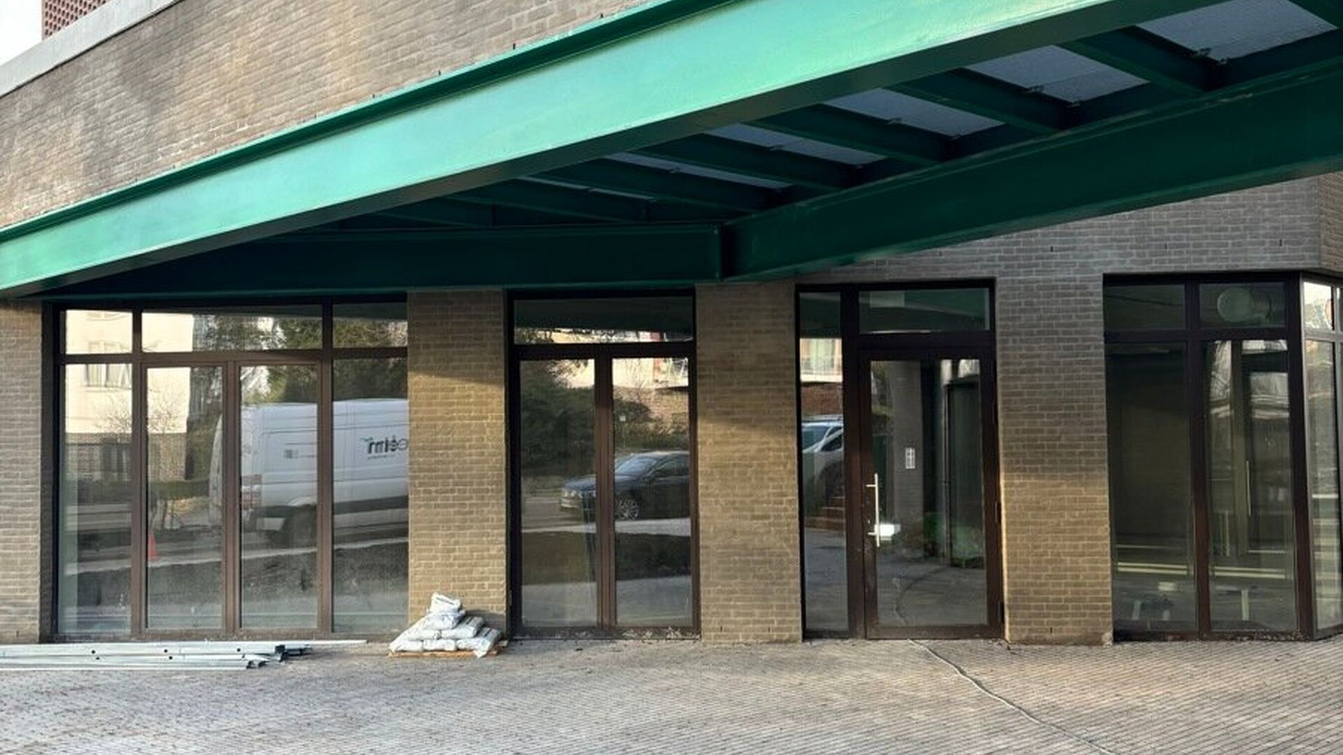 Commercial groundfloor for rent in Leuven