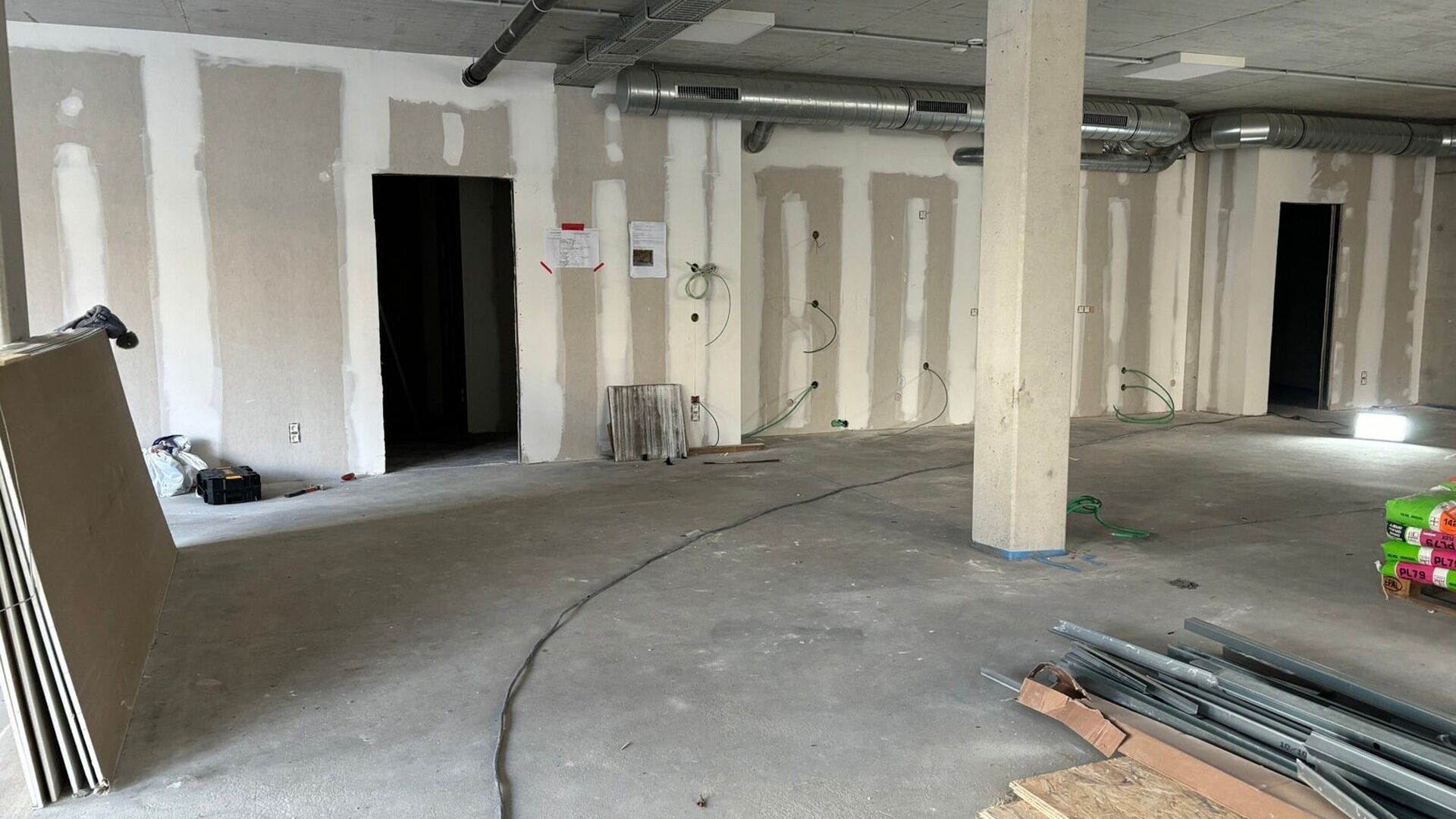 Commercial groundfloor for rent in Leuven