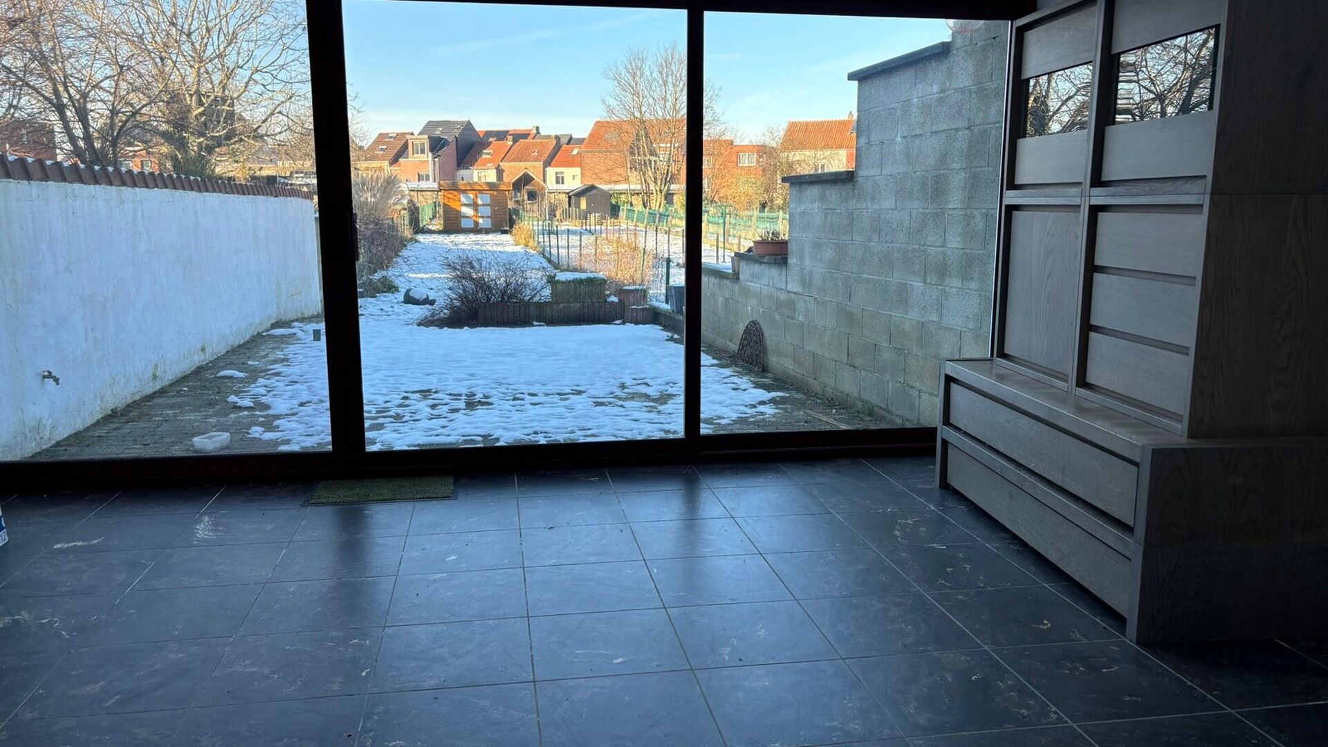 Deze charmante woning is gelegen in de rustige en gezellige Richard Valvekensstraat in Kessel-op. De woning biedt een ideale combinatie van comfort en rust, perfect voor wie op zoek is naar een fijne woonplek in een groene en rustige omgeving.

De woning 