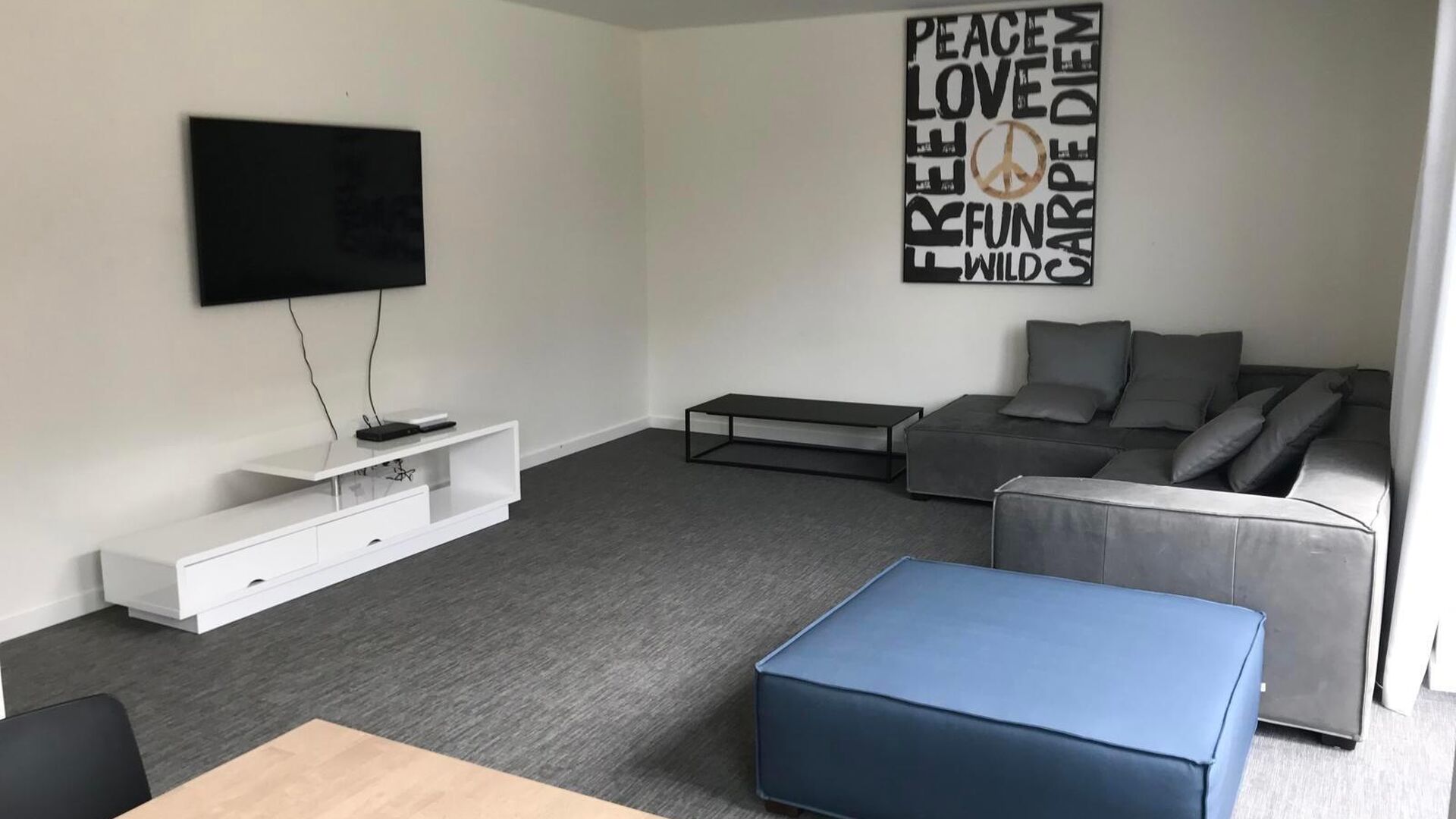 Student rooms located in the ACE student residence at 266 Knight Street. This room has its own bathroom, is furnished with: a bed, desk, bookshelf, closet and refrigerator. Each hallway has its common kitchen, where each student has their own kitchen cabi