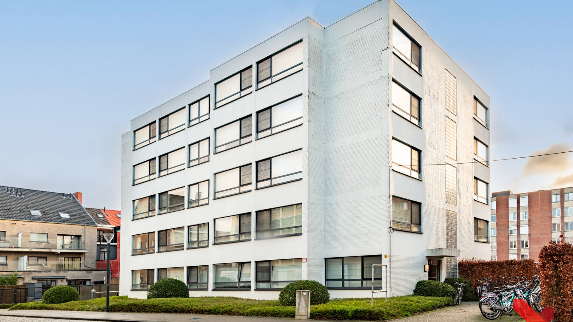 Studio moderne dans le centre de Louvain.

Situé dans le centre animé de la ville mais dans un endroit calme, cela offre l'environnement idéal pour poursuivre vos études en toute tranquillité, tout en ayant un accès facile à tout ce que la ville a 