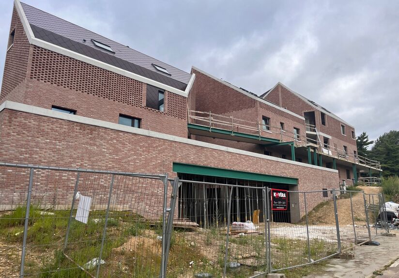 Are you looking for a modern, perfectly located commercial space for your business? This newly constructed building in Heverlee offers everything you need to develop your business successfully. Situated on the strategically important Celestijnenlaan, clos